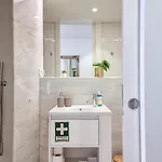 Inspiring Center 1 Bedroom With A View